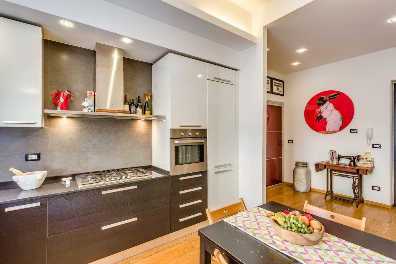 A Beautiful House In Apartment *