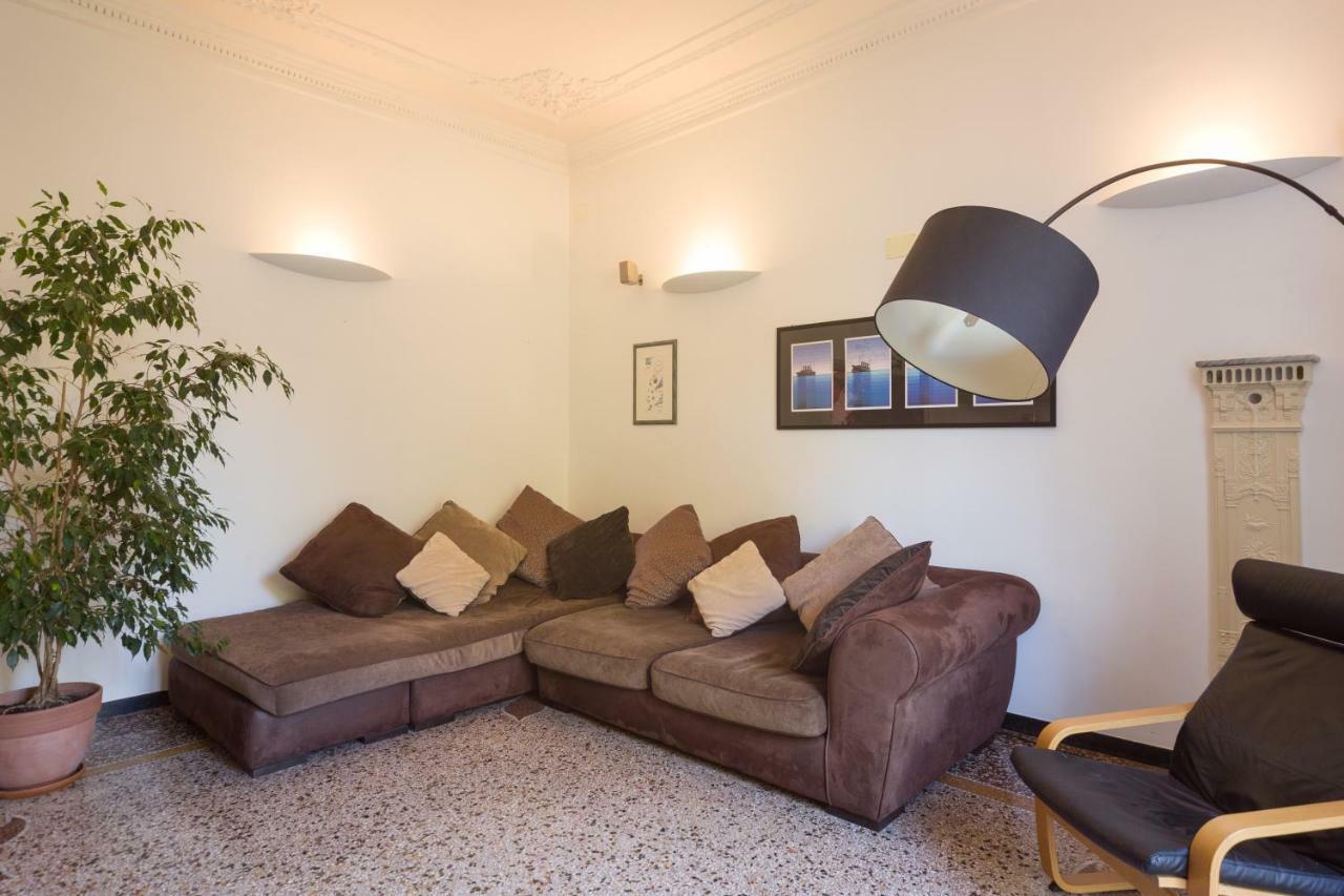 Apartment A Beautiful House In